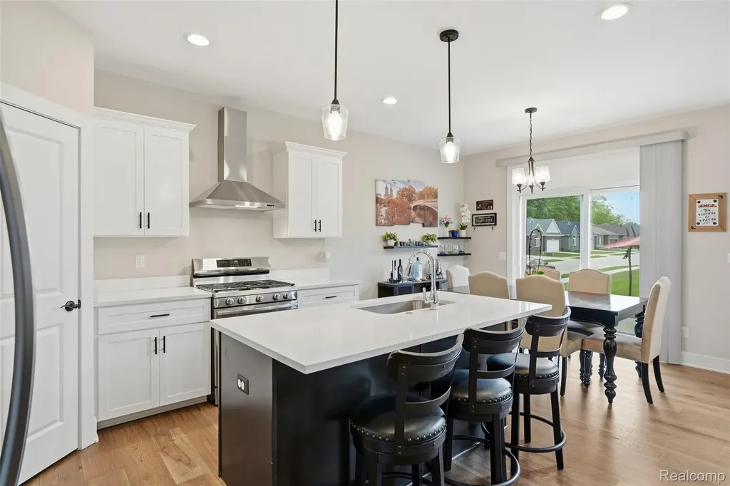 15365 Eton Pointe Drive Clinton Charter Township MI 48035
