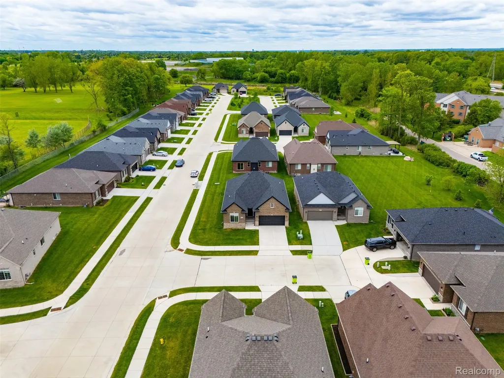 15365 Eton Pointe Drive Clinton Charter Township MI 48035