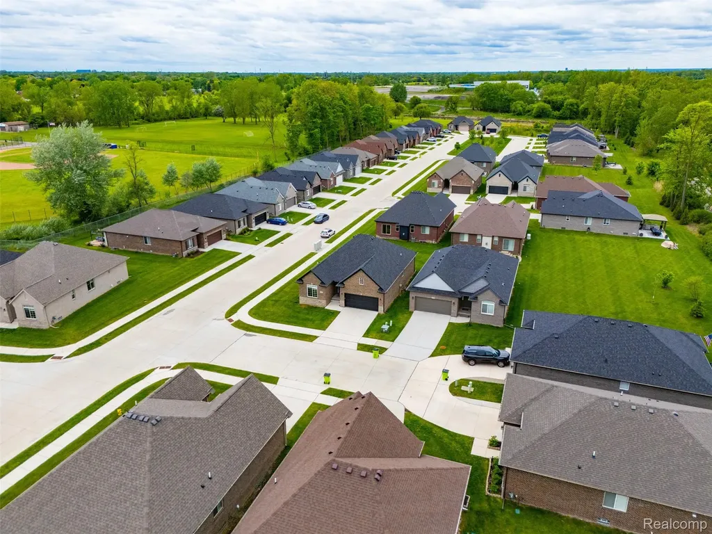 15365 Eton Pointe Drive Clinton Charter Township MI 48035