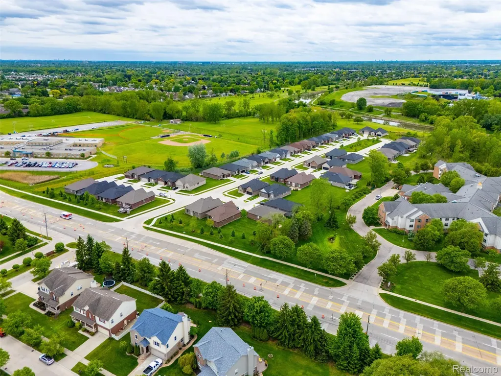 15365 Eton Pointe Drive Clinton Charter Township MI 48035