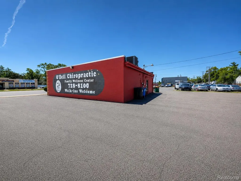 1214 S Wayne Road Westland City MI 48186