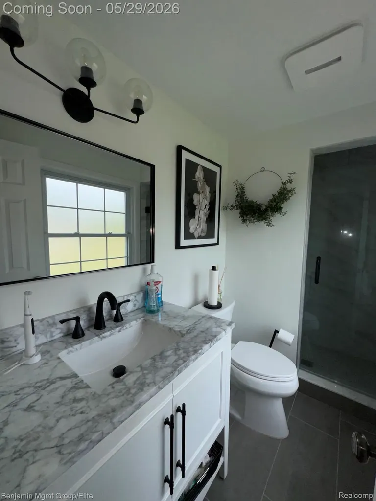 18769 Walmer Lane Beverly Hills Village MI 48025