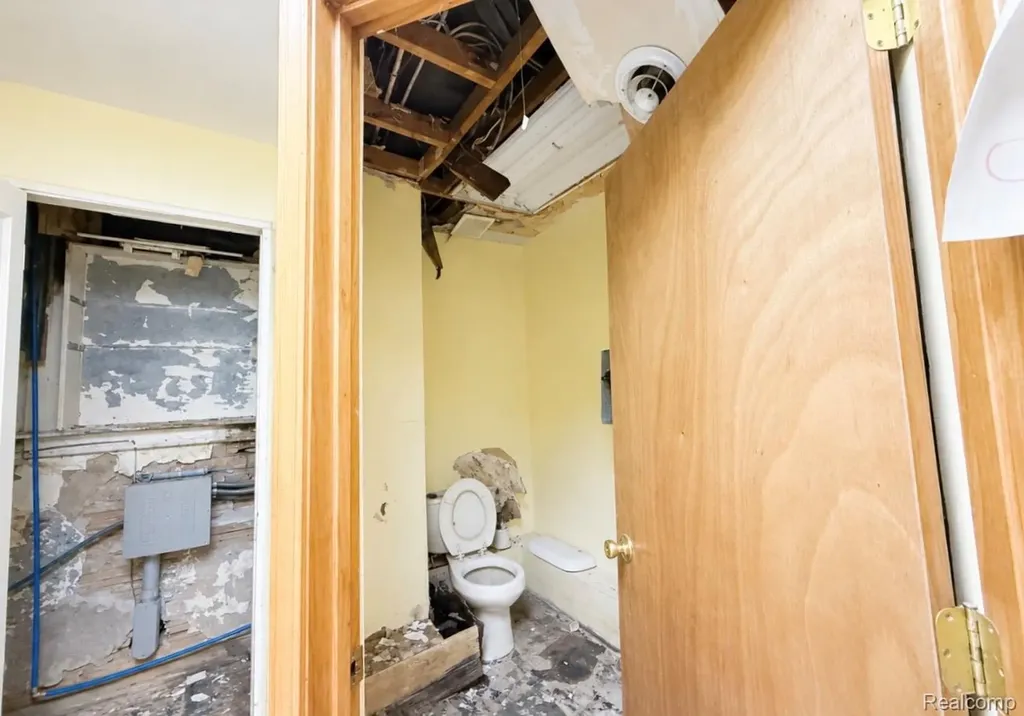 7759 Fenkell Street Detroit City MI 48238