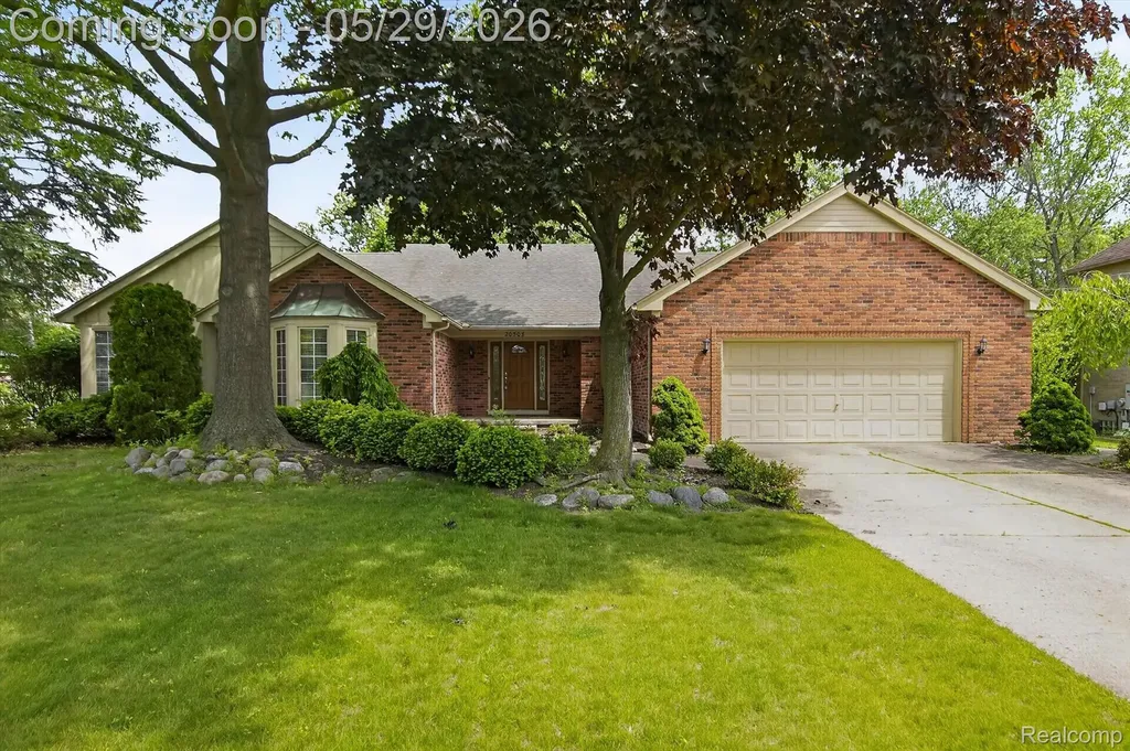 20308 Gary Lane Livonia City MI 48152