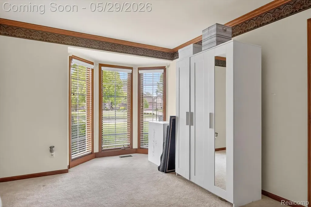 20308 Gary Lane Livonia City MI 48152