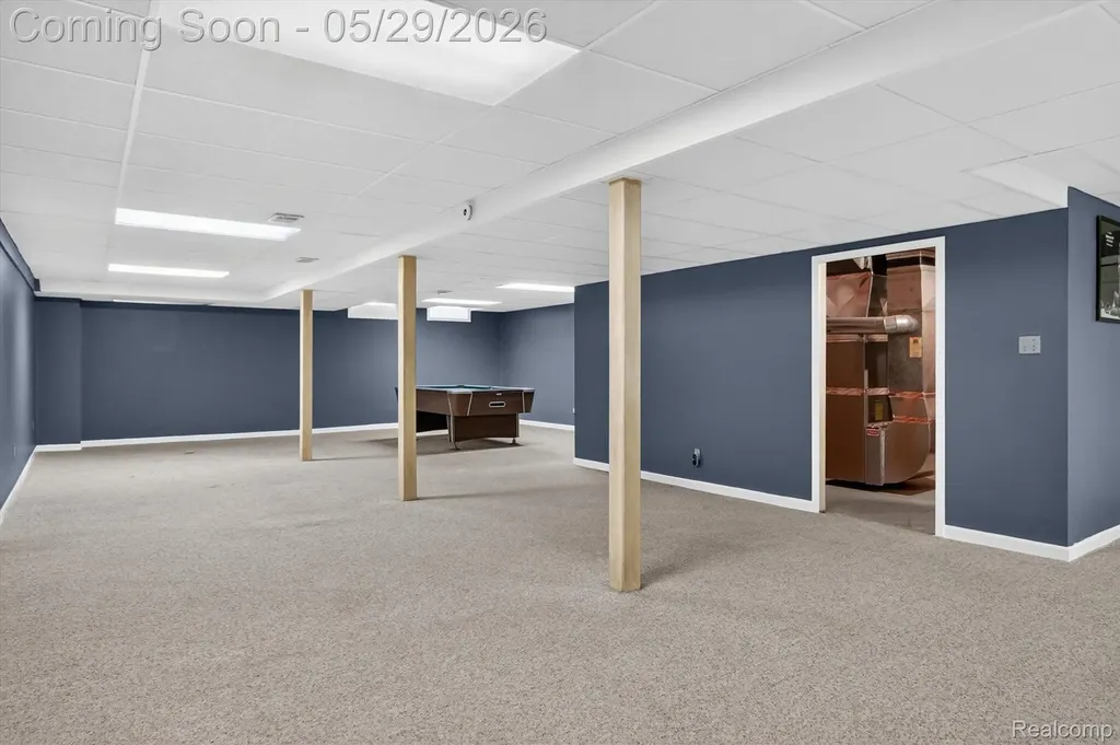 20308 Gary Lane Livonia City MI 48152