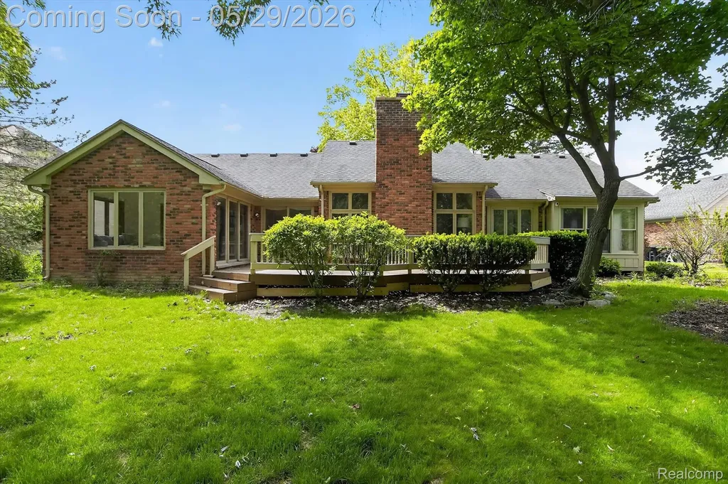 20308 Gary Lane Livonia City MI 48152