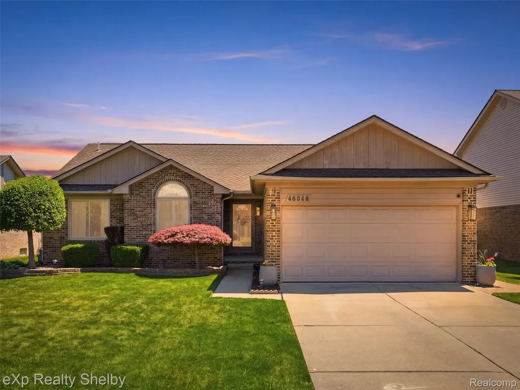 46048 Duke Drive Chesterfield Township MI 48051