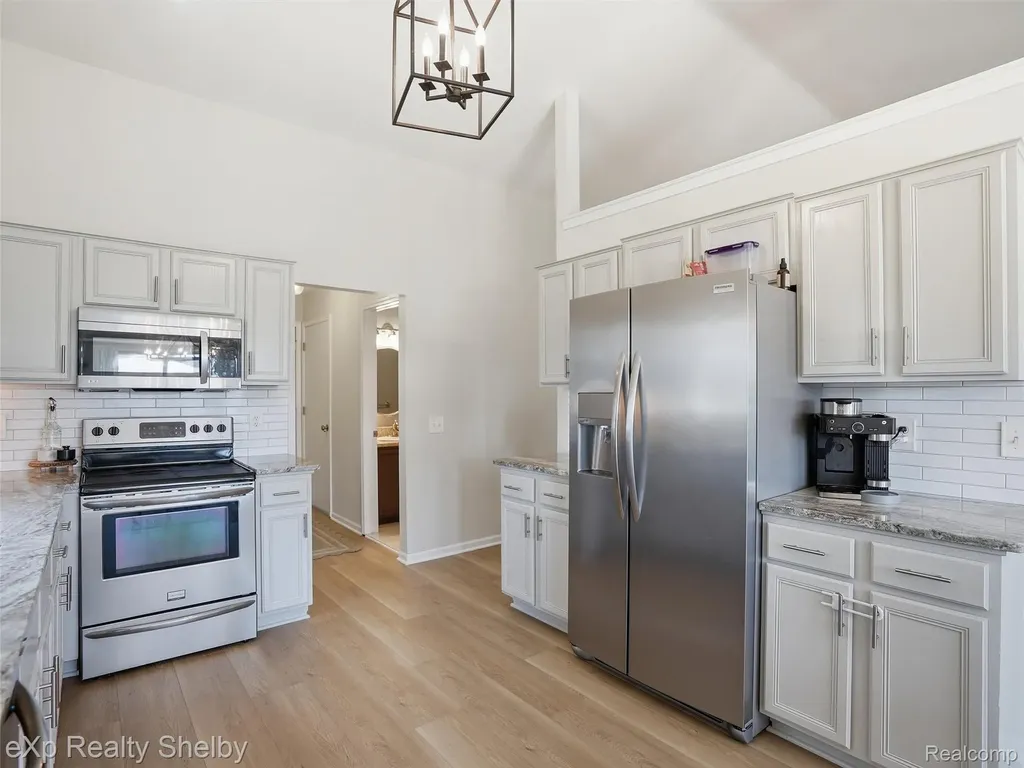 46048 Duke Drive Chesterfield Township MI 48051