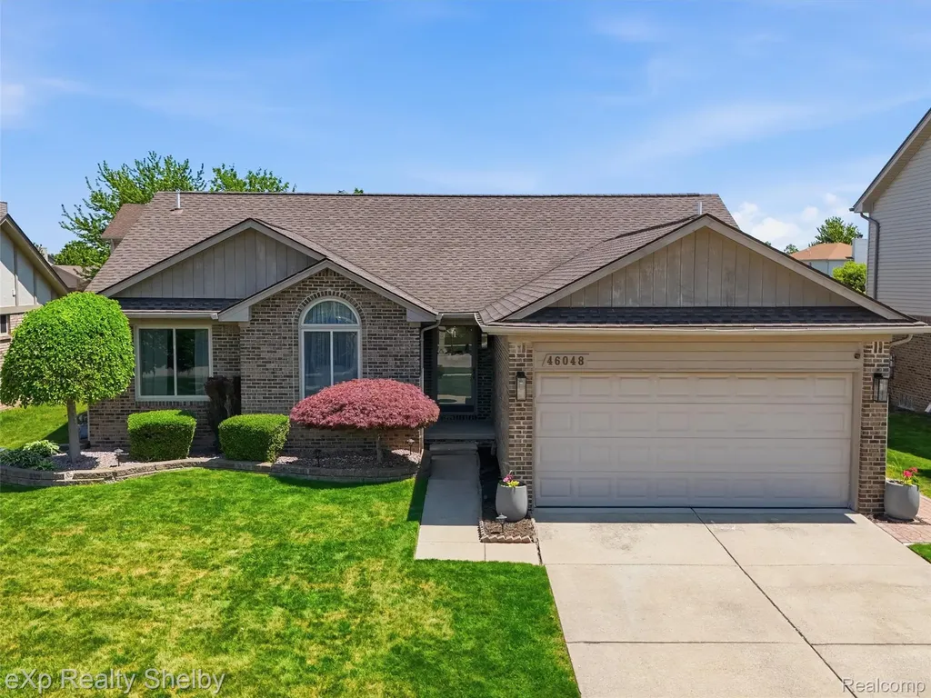 46048 Duke Drive Chesterfield Township MI 48051