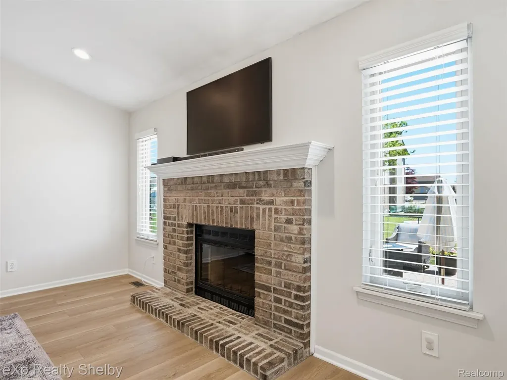 46048 Duke Drive Chesterfield Township MI 48051