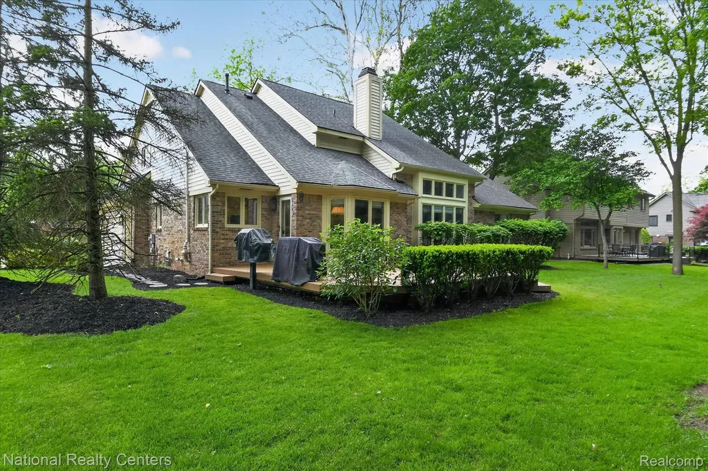 54366 Royal Troon Drive Lyon Charter Township MI 48178
