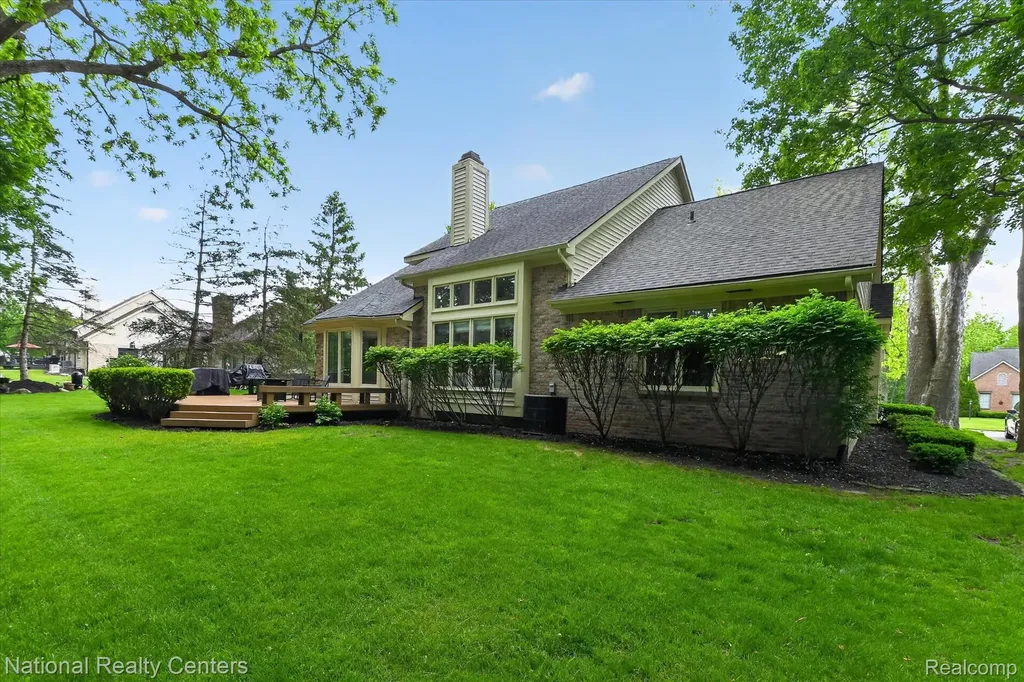 54366 Royal Troon Drive Lyon Charter Township MI 48178