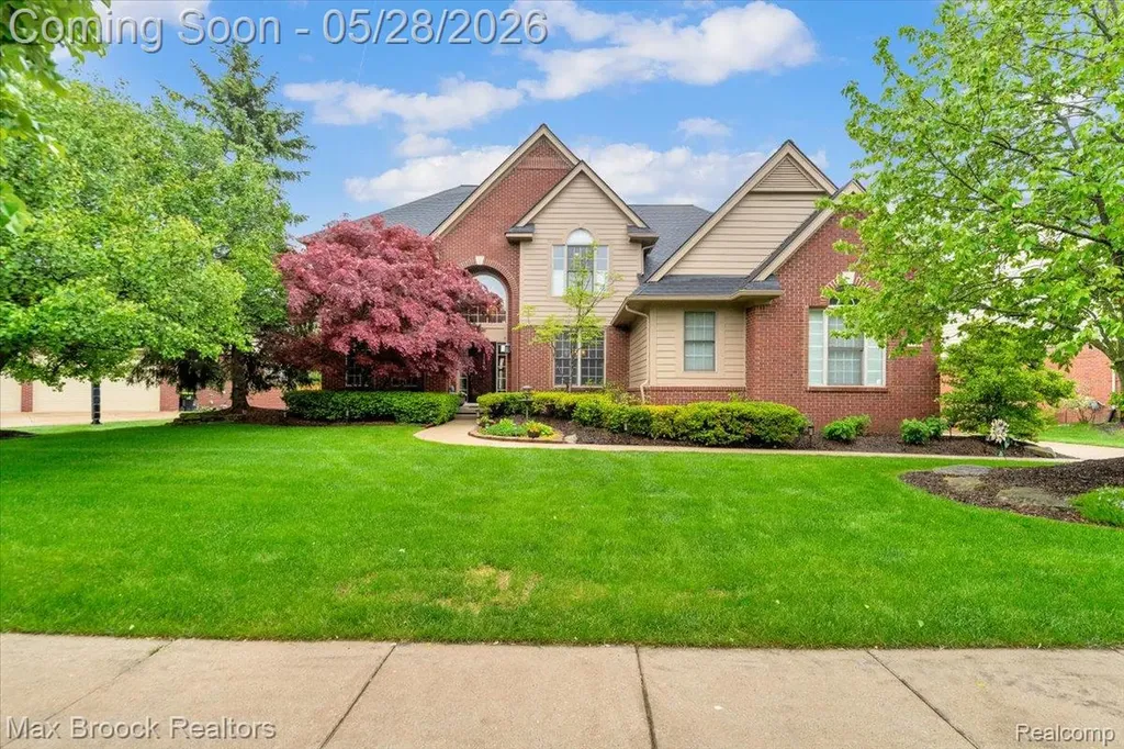 47071 Northumberland Street Novi City MI 48374