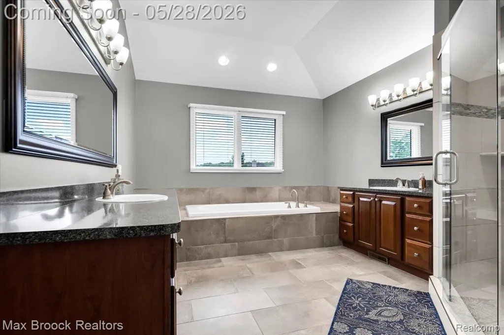 47071 Northumberland Street Novi City MI 48374