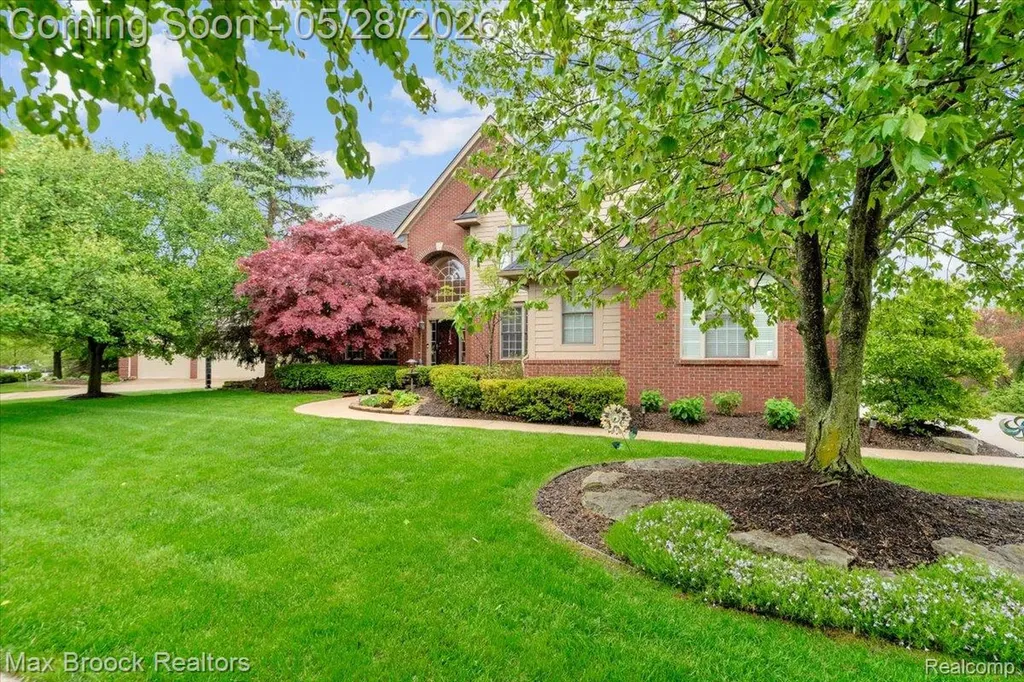 47071 Northumberland Street Novi City MI 48374