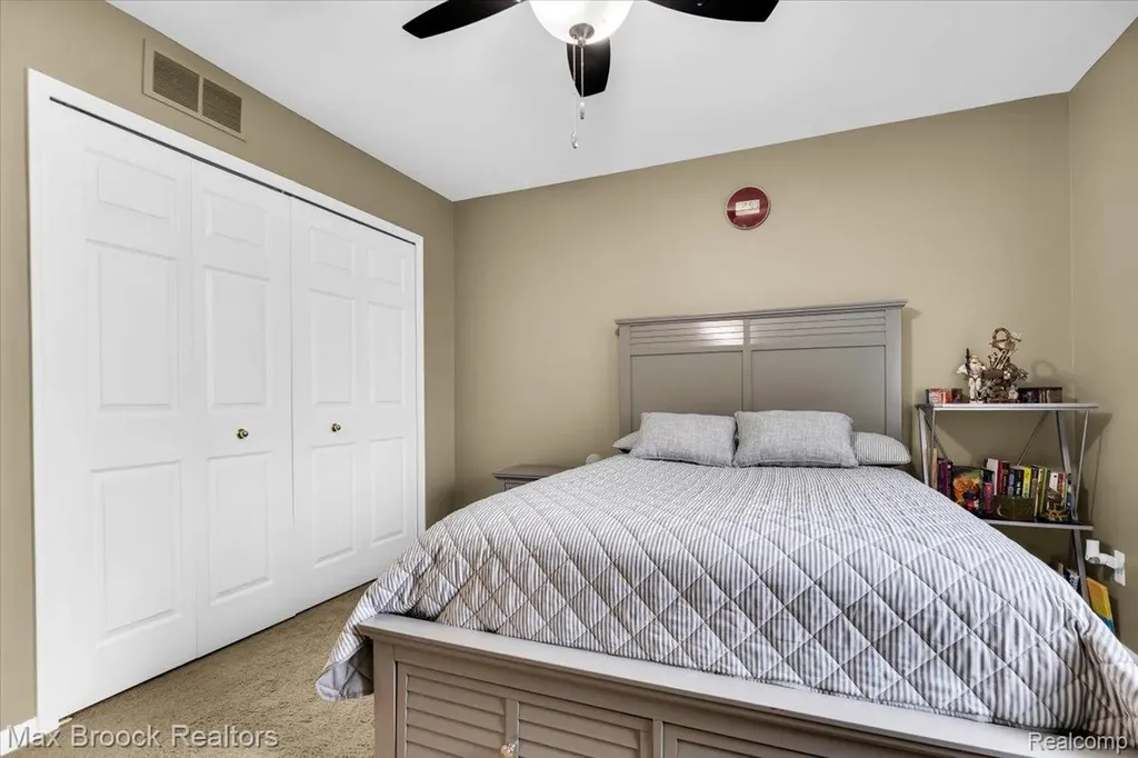 47071 Northumberland Street Novi City MI 48374