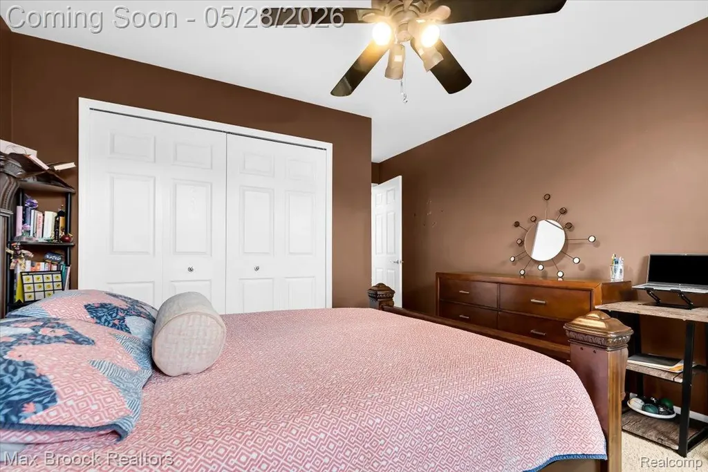 47071 Northumberland Street Novi City MI 48374