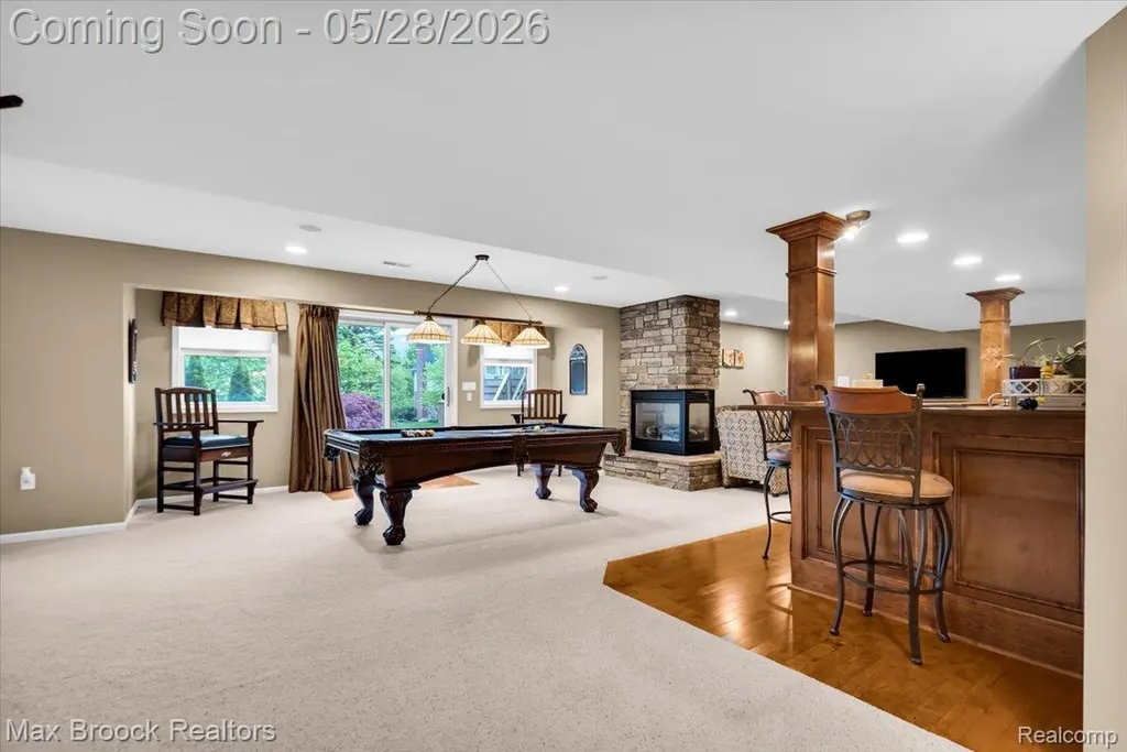 47071 Northumberland Street Novi City MI 48374