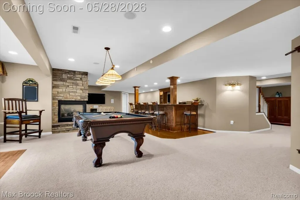 47071 Northumberland Street Novi City MI 48374