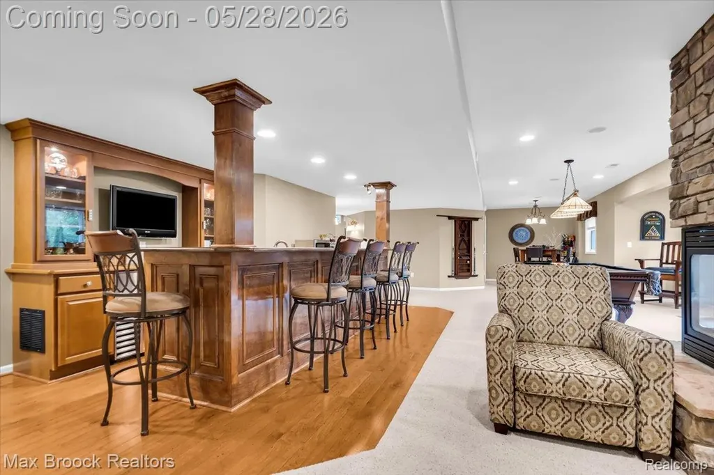 47071 Northumberland Street Novi City MI 48374