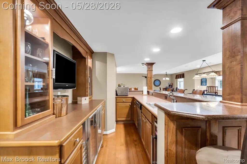 47071 Northumberland Street Novi City MI 48374