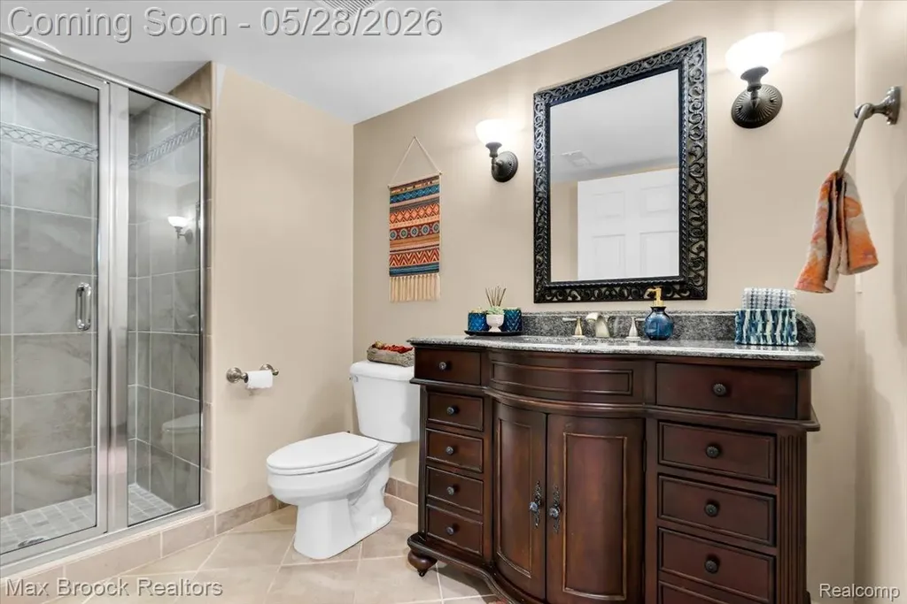 47071 Northumberland Street Novi City MI 48374