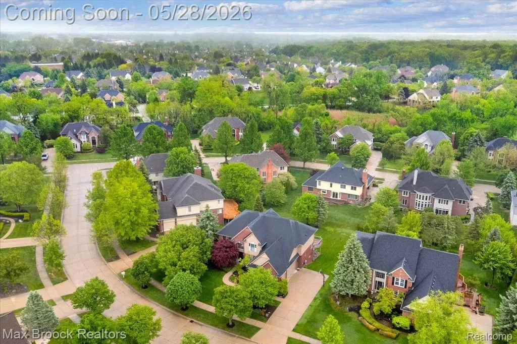 47071 Northumberland Street Novi City MI 48374