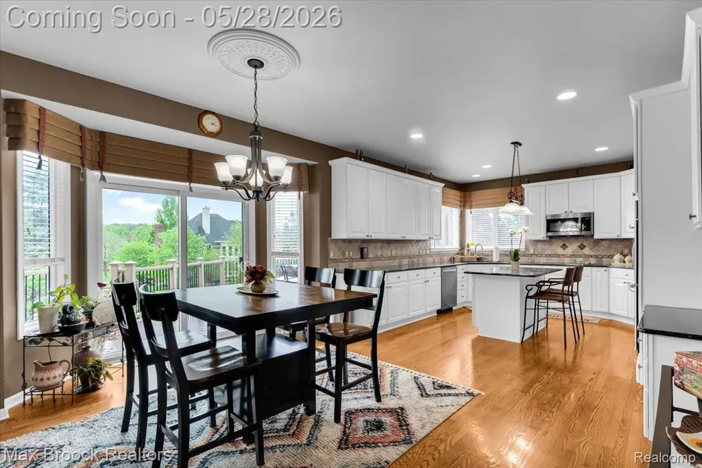 47071 Northumberland Street Novi City MI 48374