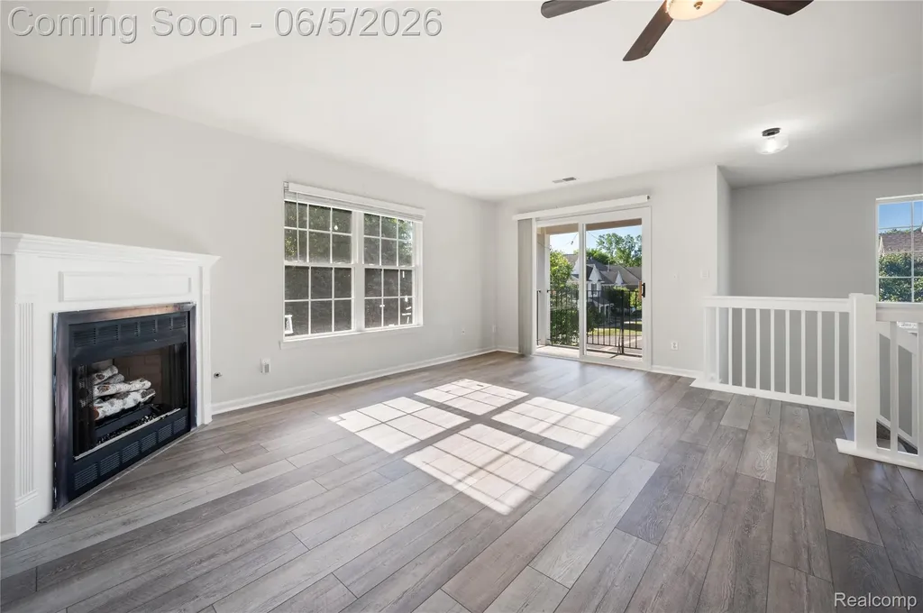 730 Amberly Drive Waterford Charter Township MI 48328