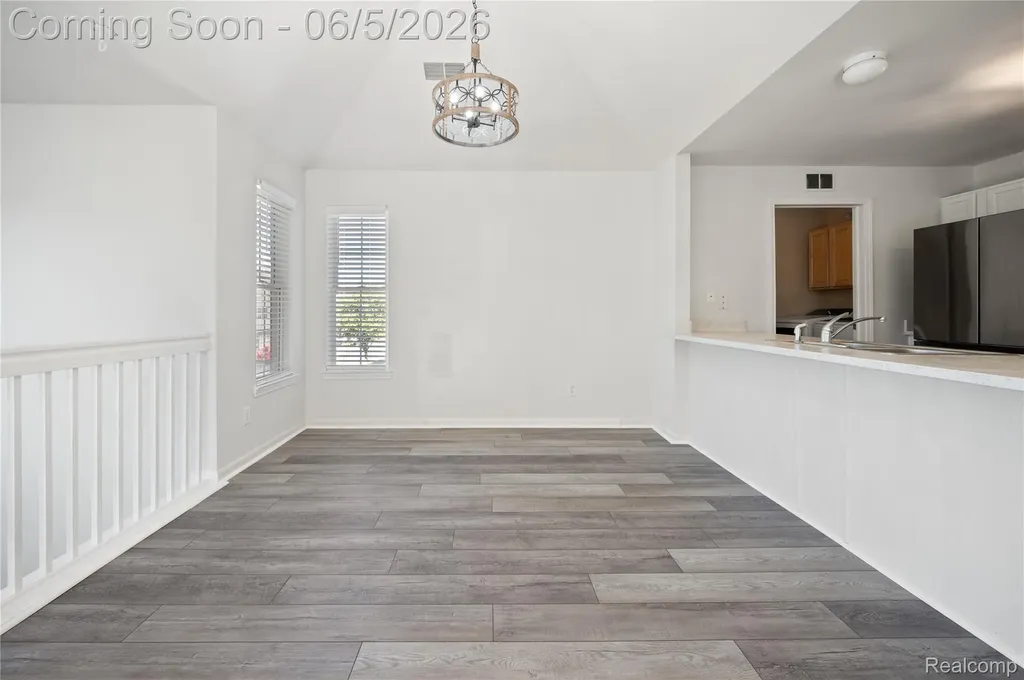730 Amberly Drive Waterford Charter Township MI 48328