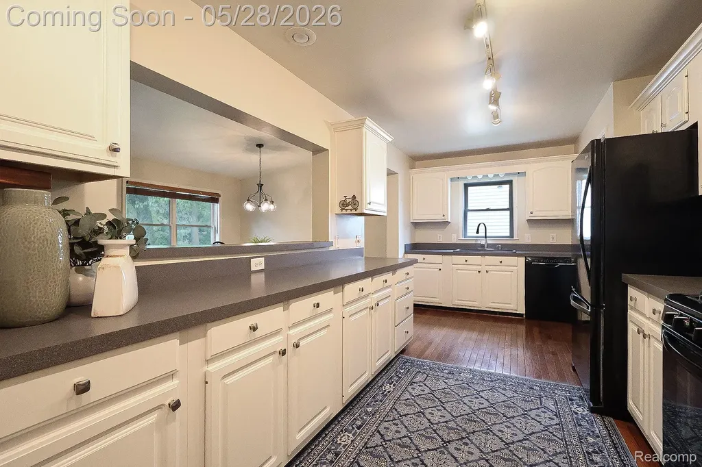 2855 Reflection Avenue Waterford Charter Township MI 48328