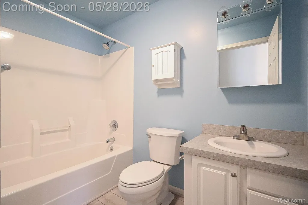 2855 Reflection Avenue Waterford Charter Township MI 48328