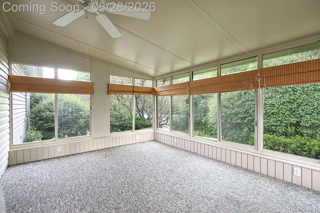 2855 Reflection Avenue Waterford Charter Township MI 48328