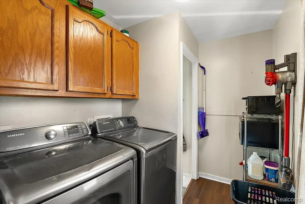28828 Galloway Street Roseville City MI 48066