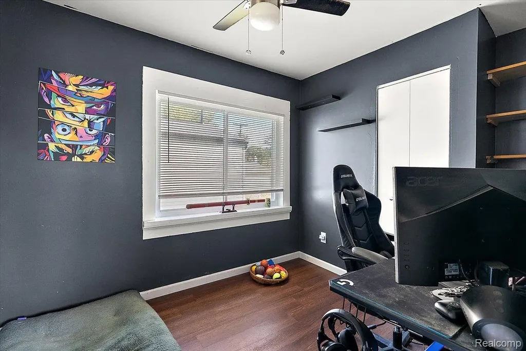 28828 Galloway Street Roseville City MI 48066
