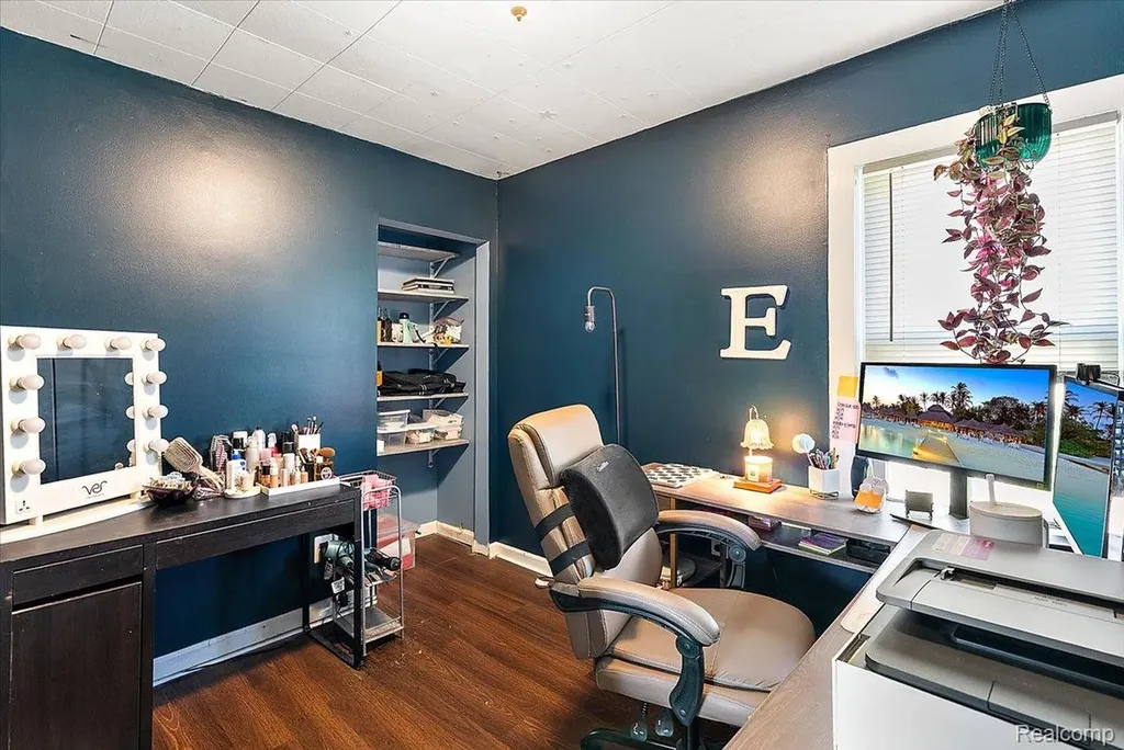 28828 Galloway Street Roseville City MI 48066