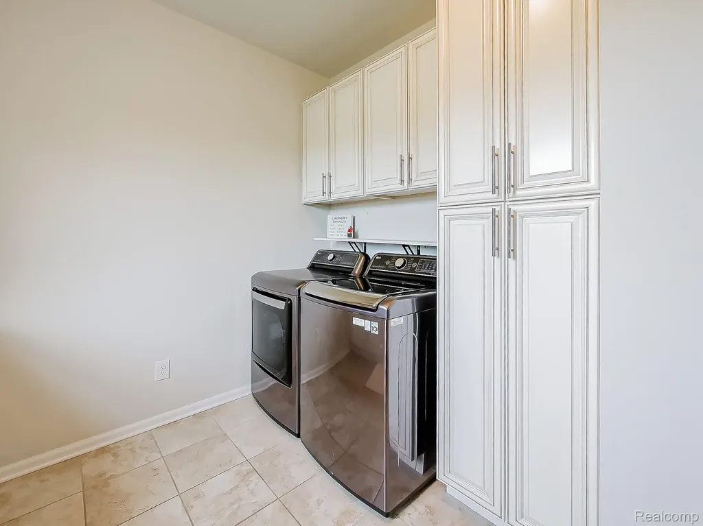 24503 Scenic Drive Lyon Charter Township MI 48178
