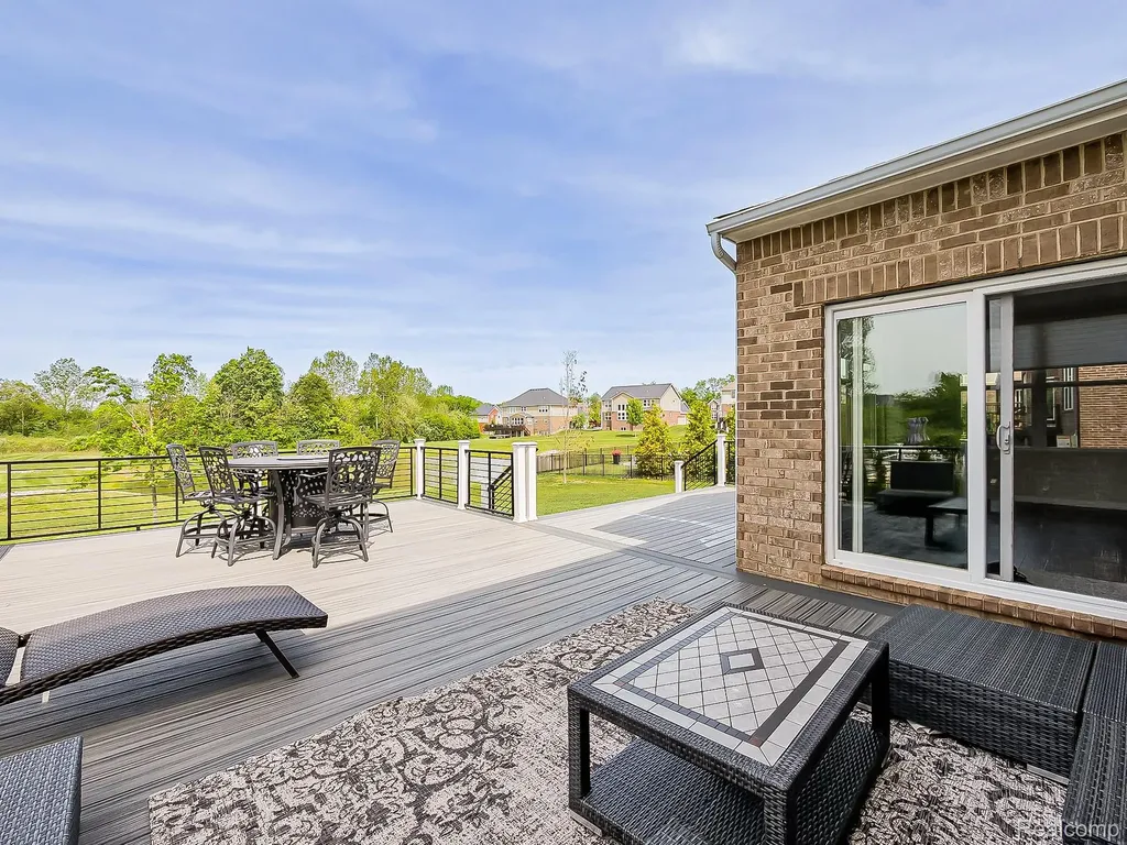24503 Scenic Drive Lyon Charter Township MI 48178