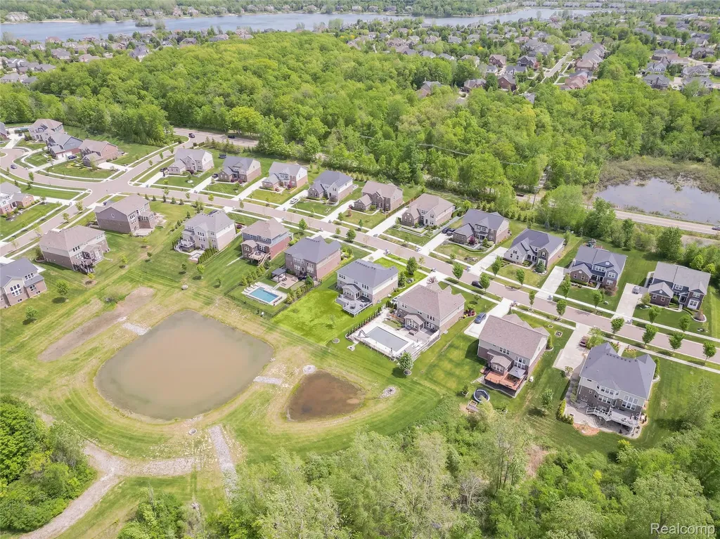 24503 Scenic Drive Lyon Charter Township MI 48178