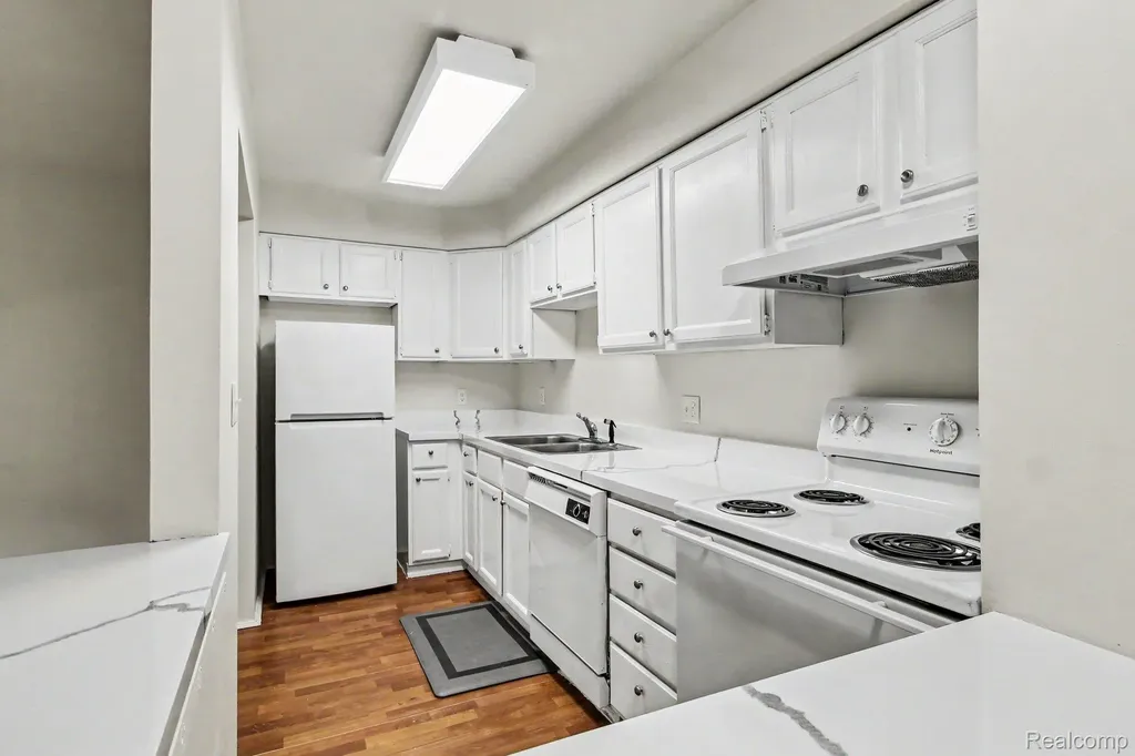 4214 Packard Street Pittsfield Charter Township MI 48108