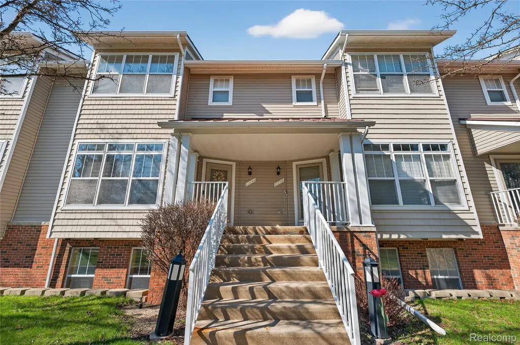 11693 Squiers Boulevard Utica City MI 48315