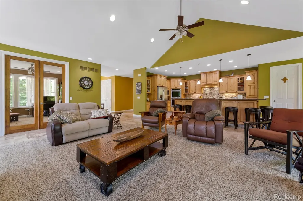 13085 Rohn Road Tyrone Township MI 48430