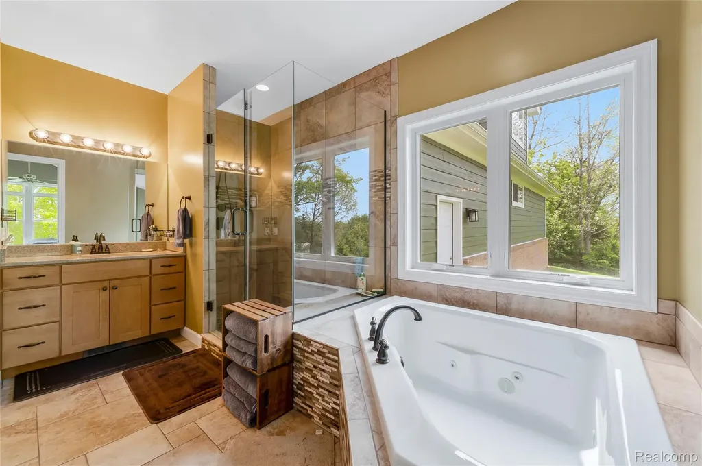 13085 Rohn Road Tyrone Township MI 48430