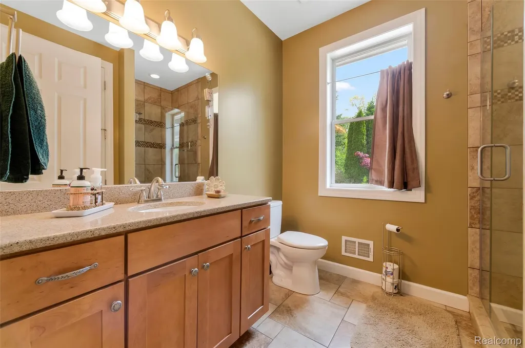 13085 Rohn Road Tyrone Township MI 48430
