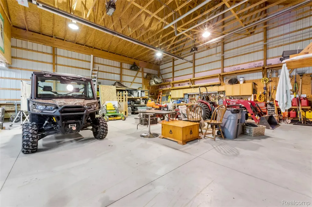 13085 Rohn Road Tyrone Township MI 48430