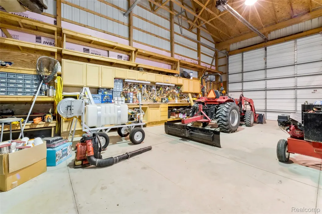 13085 Rohn Road Tyrone Township MI 48430