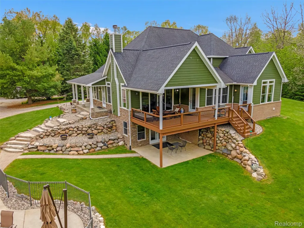 13085 Rohn Road Tyrone Township MI 48430