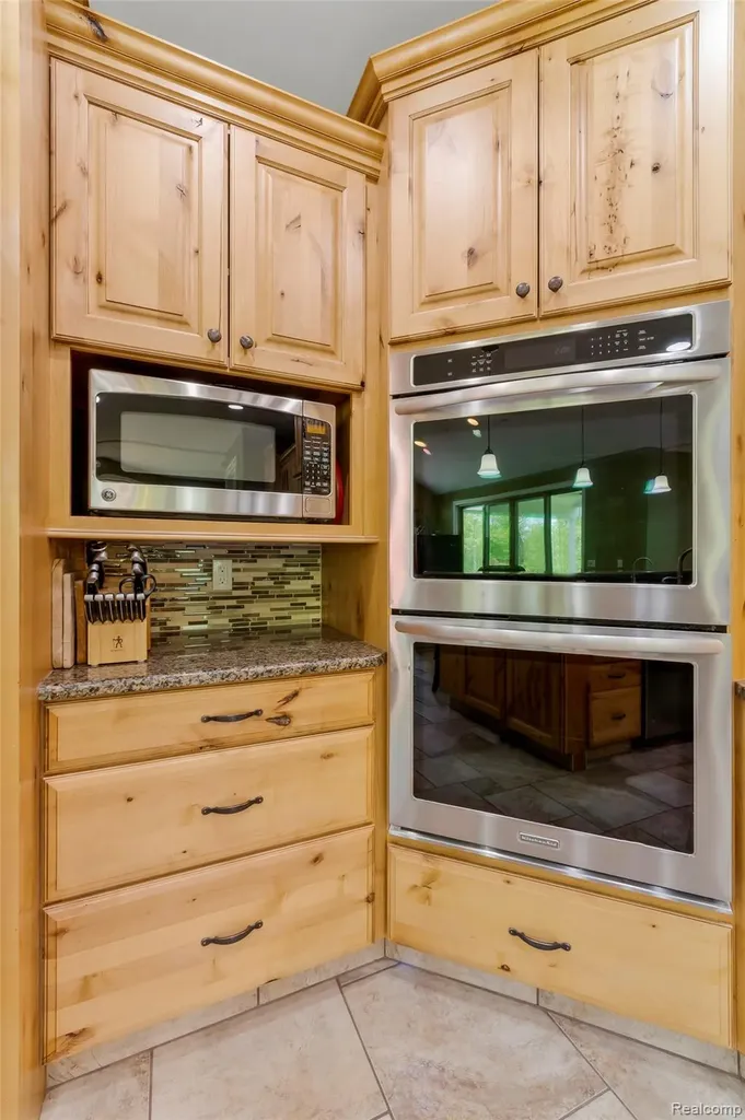 13085 Rohn Road Tyrone Township MI 48430