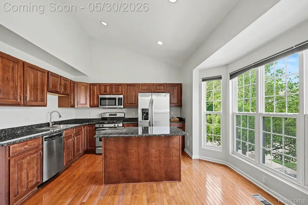 776 Paint Creek Drive Troy City MI 48085